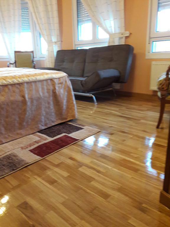 פראביה Hotel Los 14 מראה חיצוני תמונה